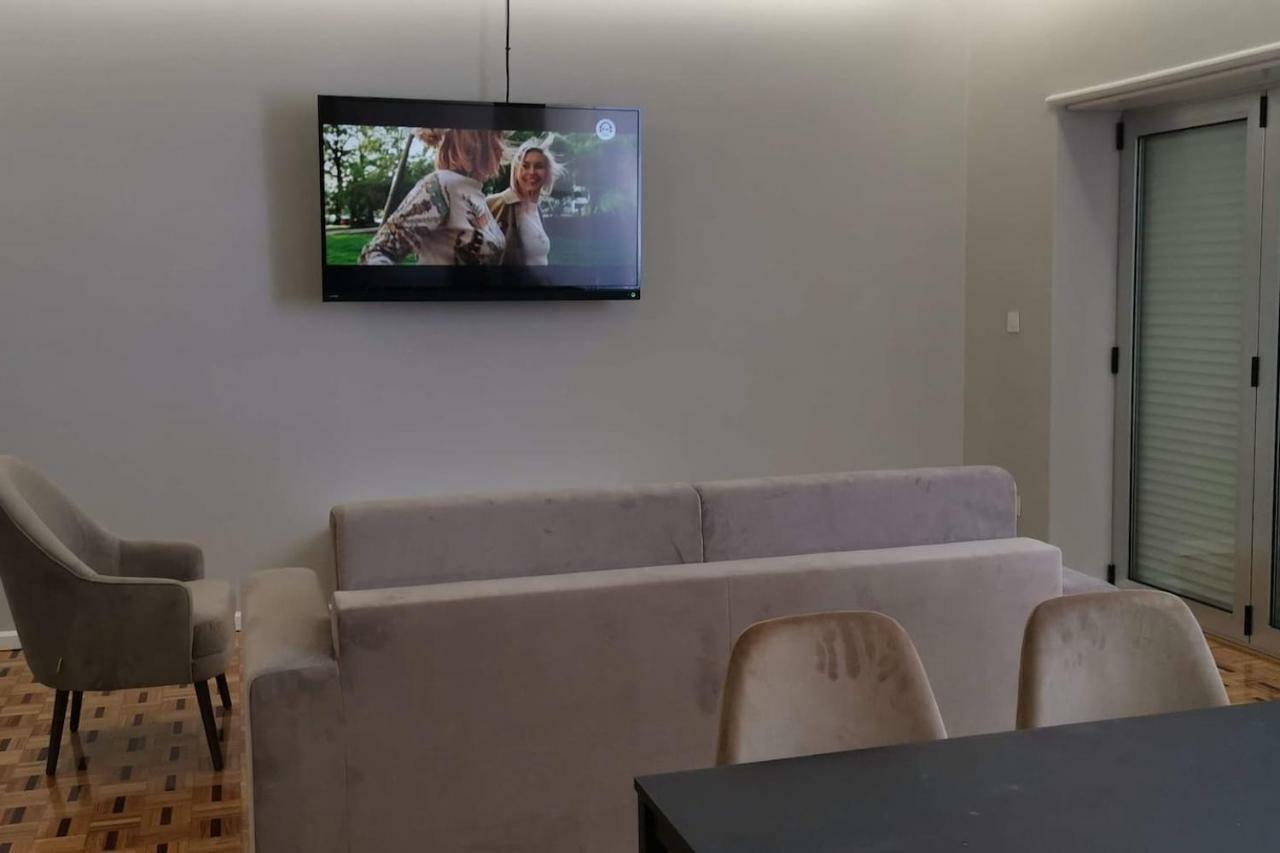 Grey Apartment Braga Ngoại thất bức ảnh