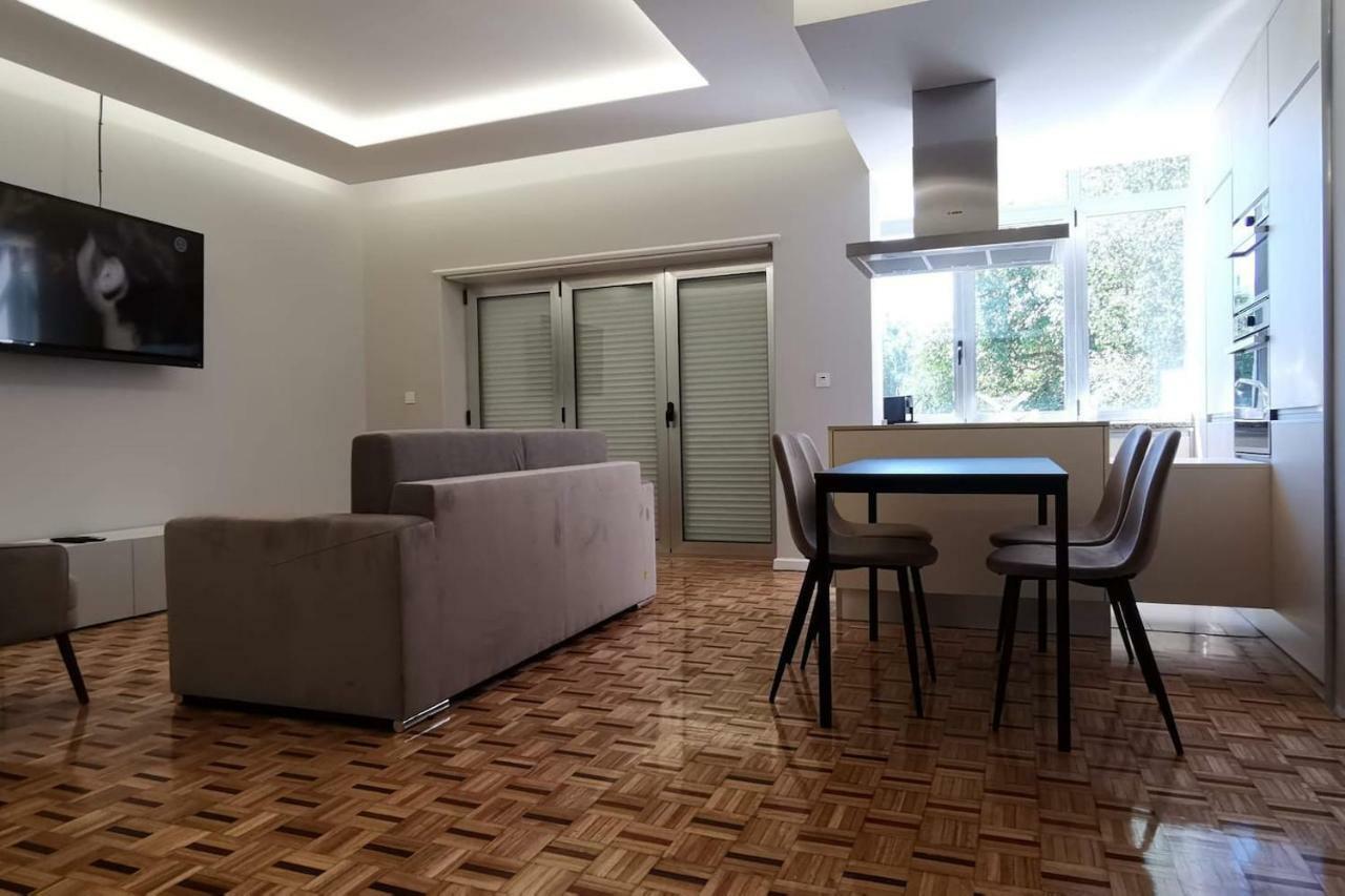 Grey Apartment Braga Ngoại thất bức ảnh
